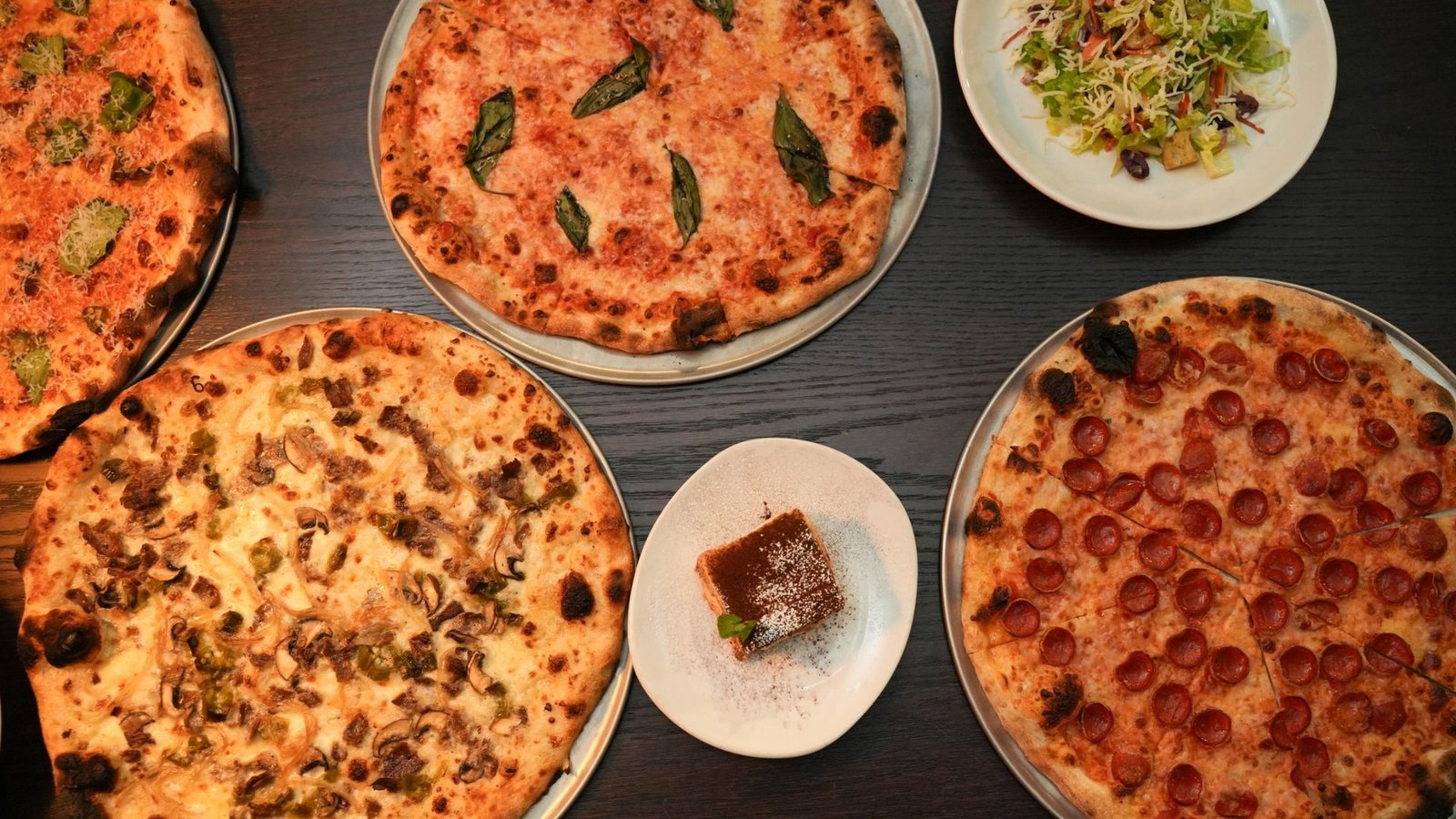 Fresh Neo-Neapolitan pizza at Black Dog Pizza